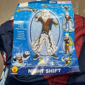 Rubies Skylander Night Shift costume. Nwt. Medium 8